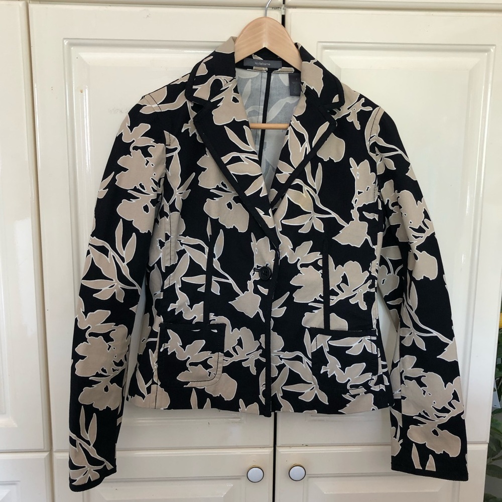 Liz Claiborne black & tan floral jacket - Size 6